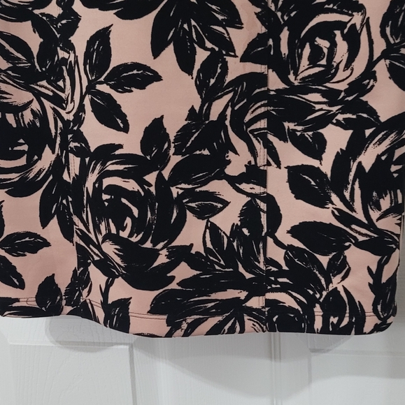 VELVET FLORAL DRESS - Picture 7 of 9